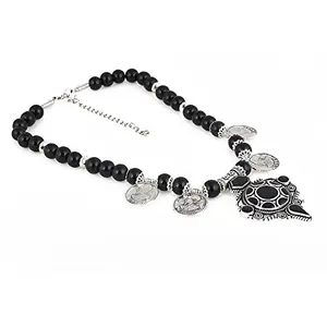 High Finished Silver Black Beads Necklace with Antique Pendant for Women and Girls
