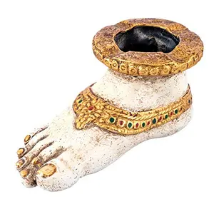 India Decorative Creative Mordern Poly-Resin Lady Foot Ashtray for Cigarette with Holder Slots and Ash Collector Tray Dice Ceramic Ashtray Home Decorative Ceramic Art Pots.