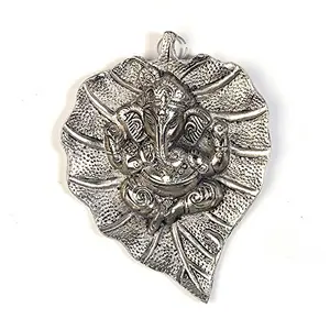 Little India Oxidized White Metal Leaf Ganesh Idol Hanging (322 Silver)
