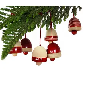 Handcrafted Wooden Christmas Dcor (Red)