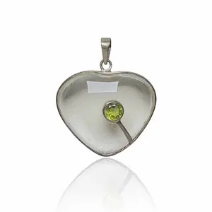 Stone Peridot Heart Pendant in Quartz For Man, Woman, Boys & Girls- Color- Clear (Pack of 1 Pc.)