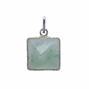 Stone Green Aventurine Pyramid Pendant For Man, Woman, Boys & Girls- Color- Green (Pack of 1 Pc.)