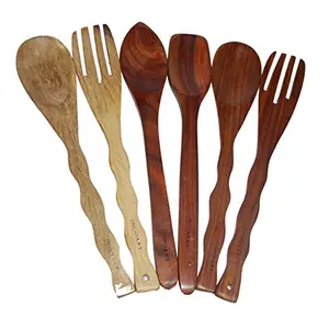INDOART Wooden Spoon set "Art No: 7SIA-KT02" Consisting of 1 Chapatti Roller 1 Strainer  1 Slotted spoon 1 Scrapper1 Butter spoon 1 Rice Spoon  1 Bouillon (Kadchi)