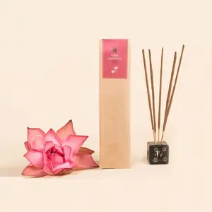 Isha Life Hand rolled Lotus Incense/Agarbatti (Pack of 10 Sticks). Chemical and toxin free. Ethically sourced. Natural herbs, roots & essential oils. Long-lasting fragrance.
