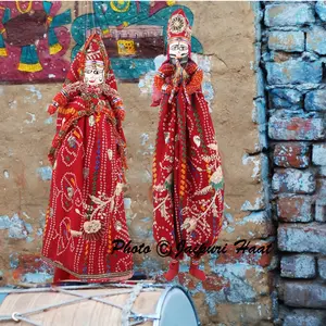 Jaipuri haat Handicraft Cotton Puppets Kathputli in Pair (Multicolour)