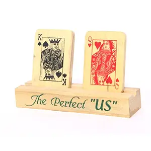 IVEI Poker Themed King and Queen Wooden Showpiece - Unique Gift for Your Loved Ones - Gift for Spouse - Poker Lovers - Anniversary-Wedding-Valentines Gift - Pure Wood - Wooden Showpiece.